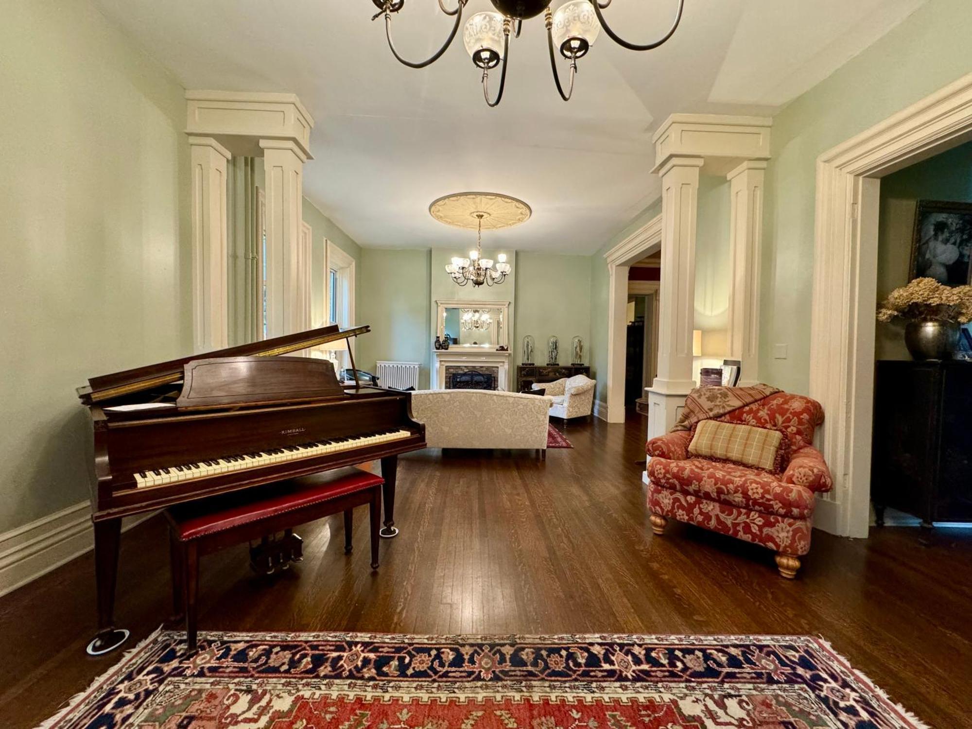 The Edwards Waterhouse Inn Fredonia 외부 사진