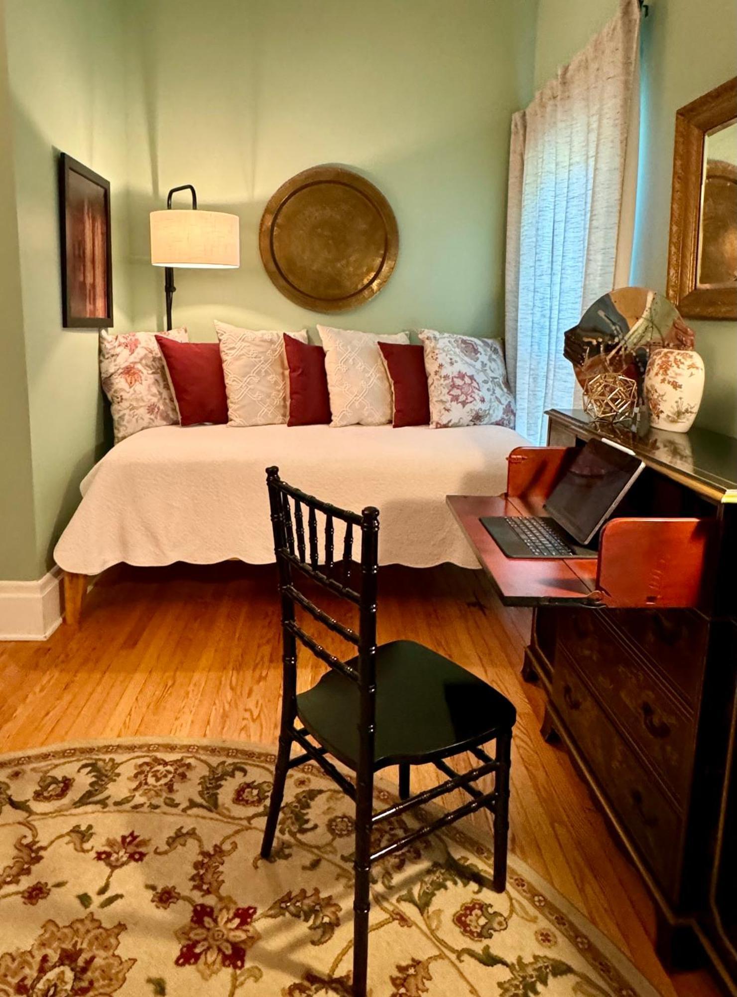 The Edwards Waterhouse Inn Fredonia 외부 사진
